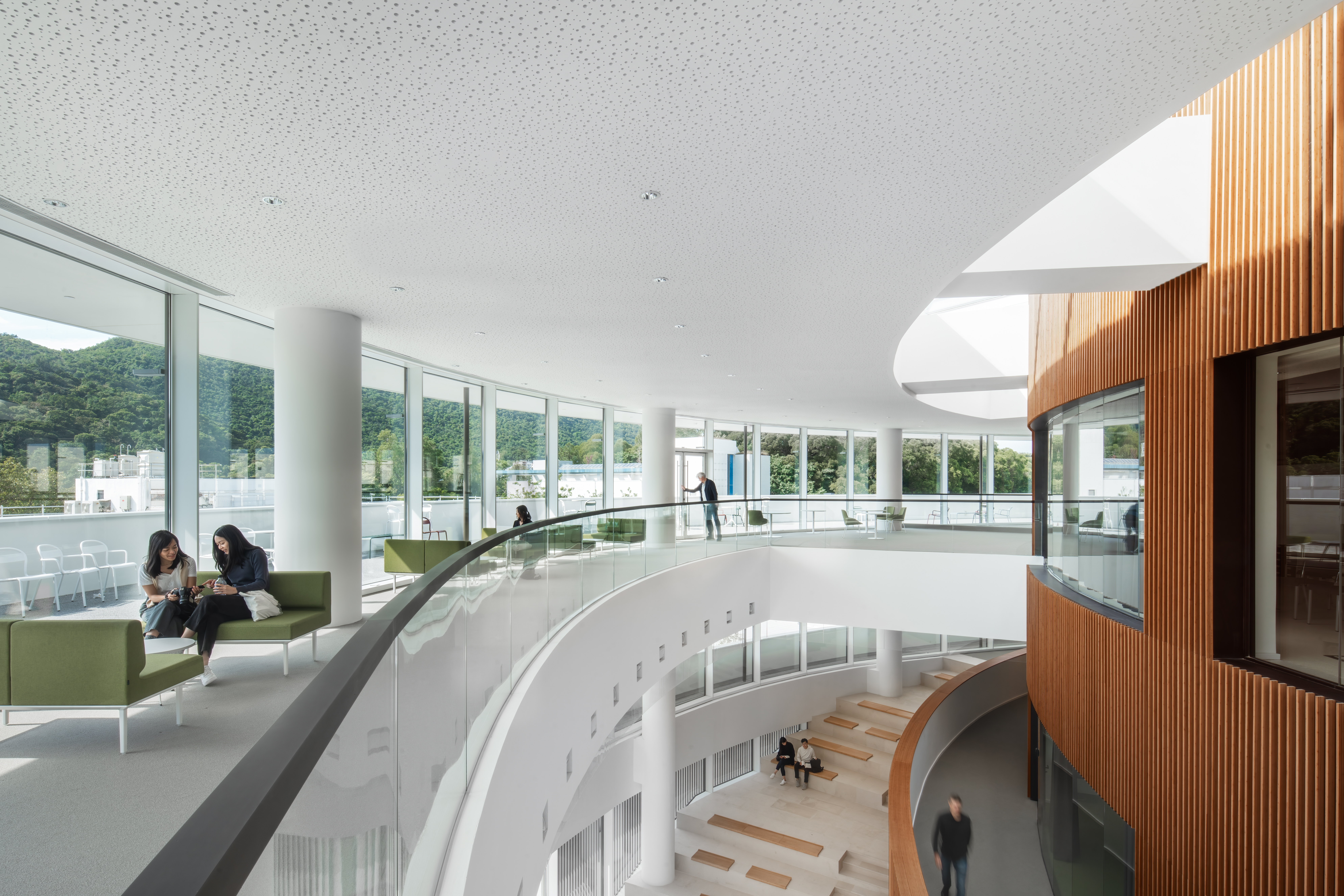 主礼堂外面的前厅位置供用户交流。  (Henning Larsen Architects提供相片)