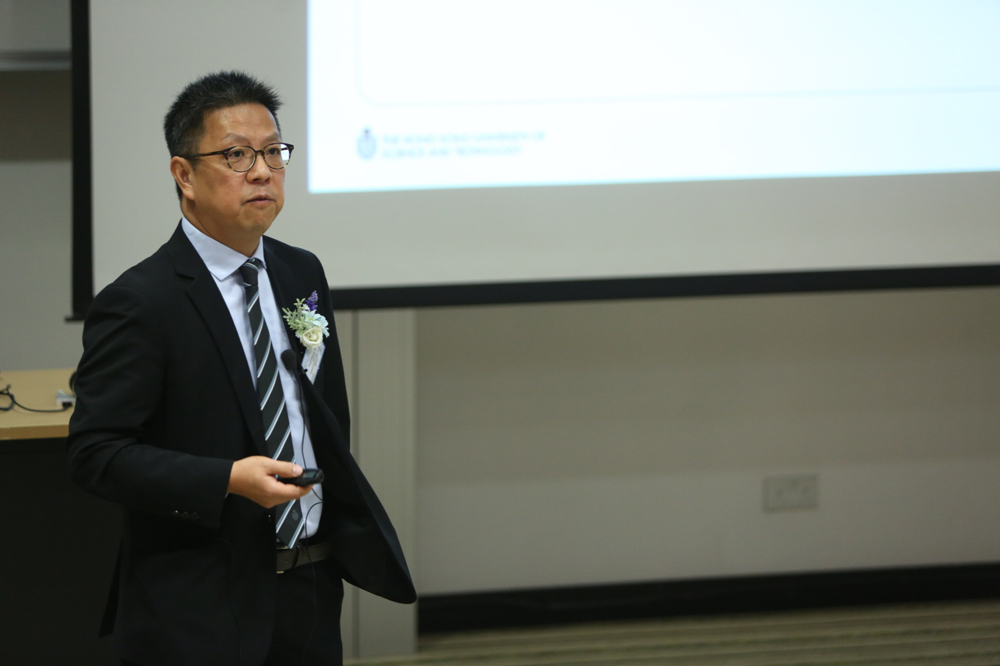  Prof Hong K Lo, Director of GREAT Smart Cities Center, outlined the objectives and tasks of the Center.