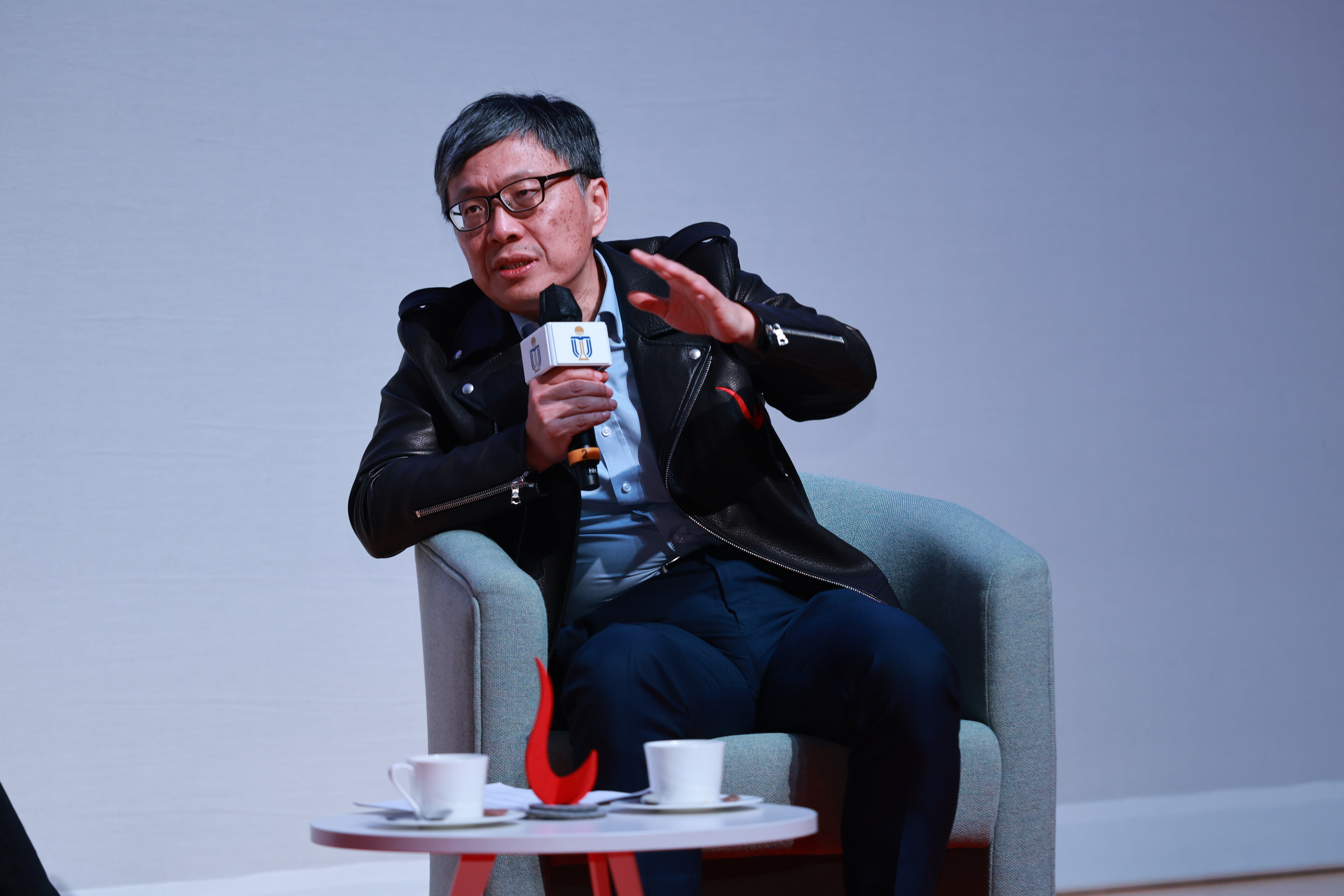  沈教授表示科大可利用科技另辟蹊径，有别于传统医学院的医疗创新之路。