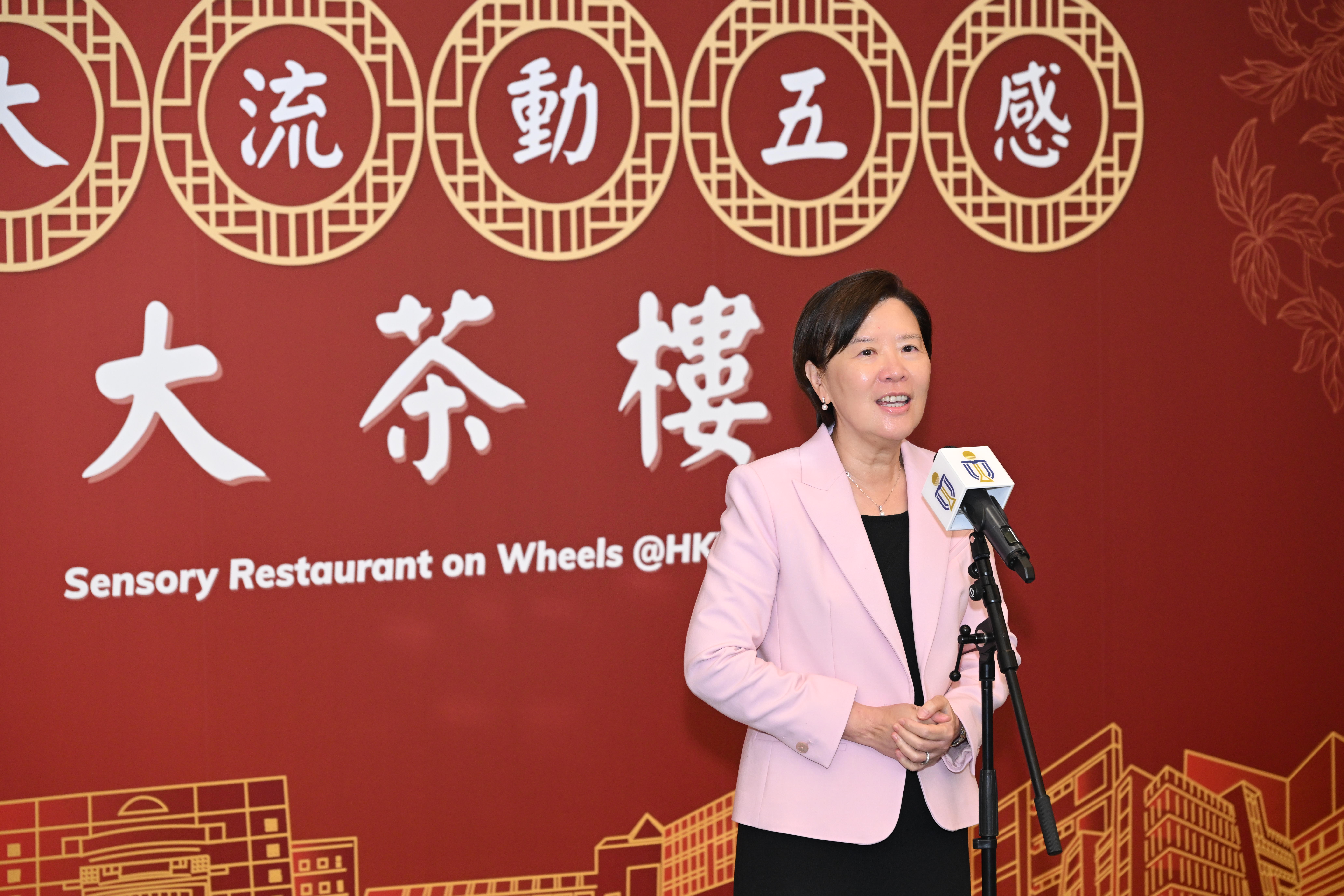 科大校长叶玉如教授致欢迎辞。