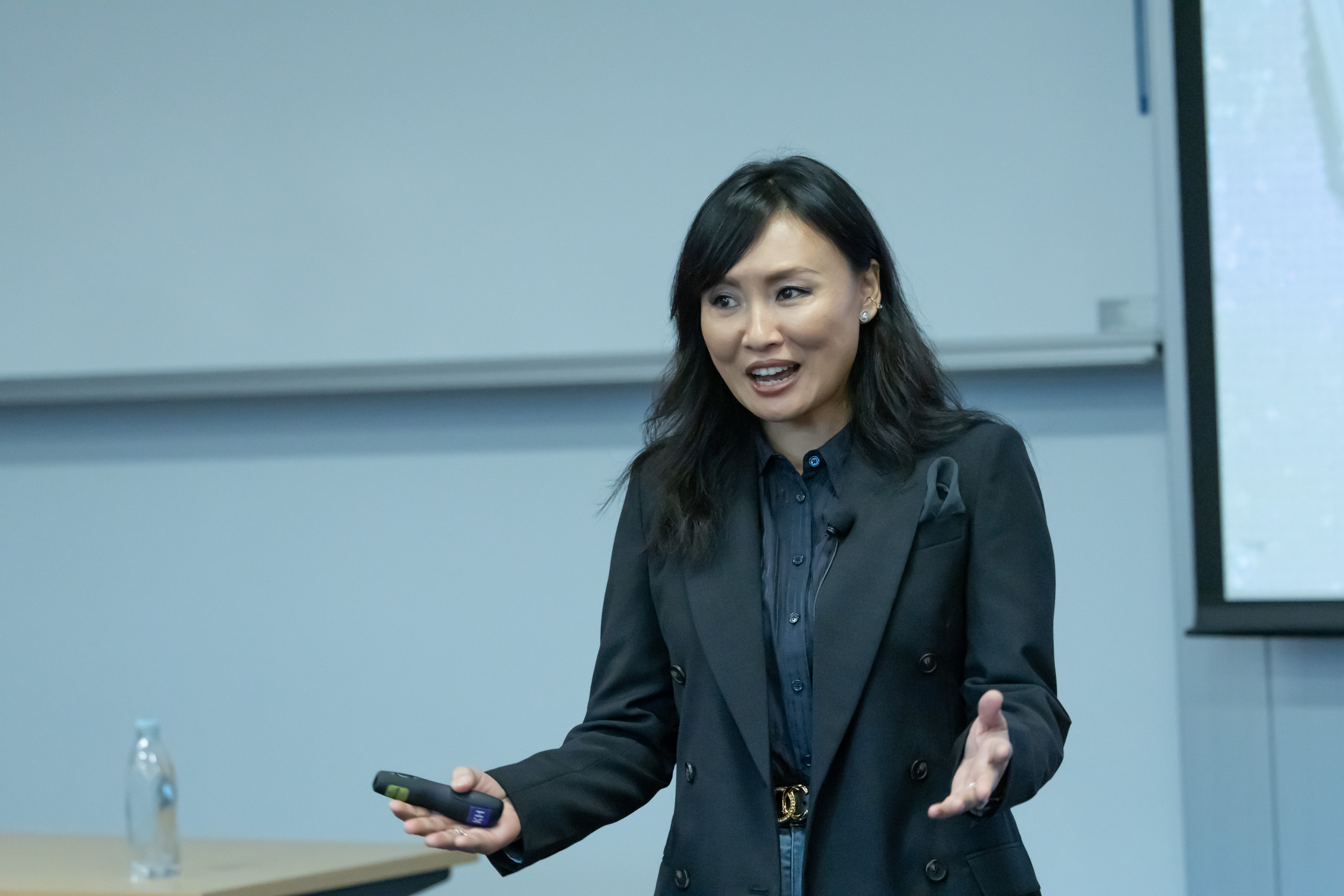 Jen ZHU SCOTT, Co-founder and CEO, Power Dynamics, explored the next frontier of AI in her insightful lecture “The Architecture of Intelligence.”