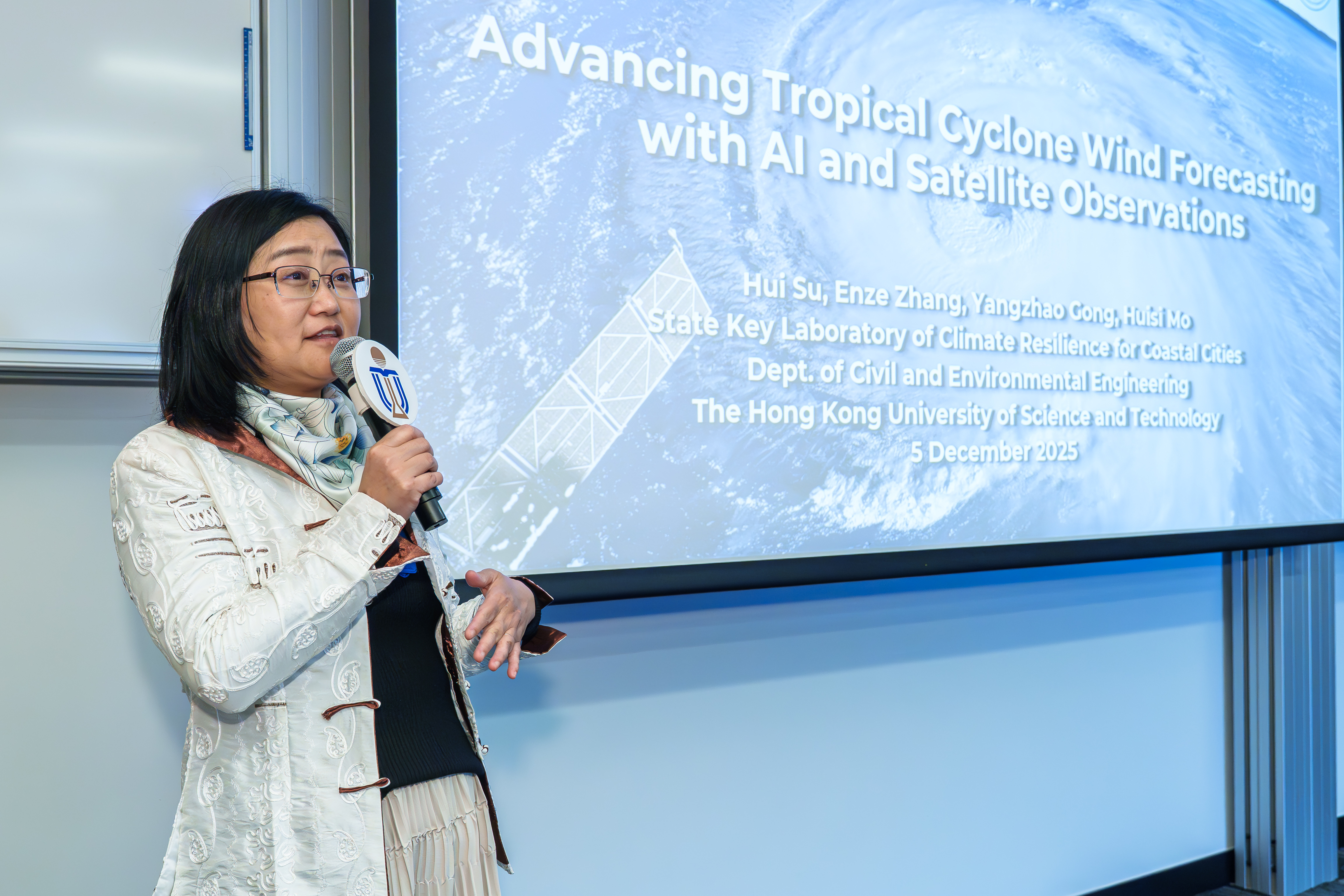 Prof. SU Hui, Global STEM Professor and Chair Professor, Department of Civil and Environmental Engineering, HKUST, shared on enhancing climate forecasting with AI.