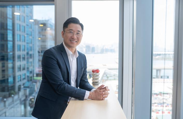 Michael Leung boasts an extraordinary global career and credits his success to HKUST and a lifelong commitment to innovation and mentorship.